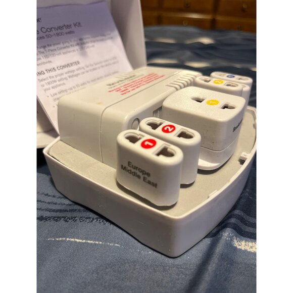 Brookstone 7-Piece Conv Kit, Appliances 50-1800 Watts Dual, w/ Plug Adapters - Picture 4 of 7